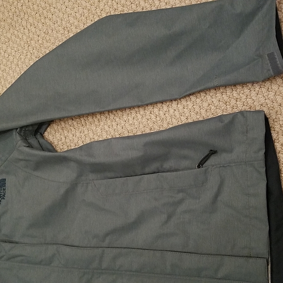 The North Face Dry Vent Stow in Pocket Women's XS Jacket - Picture 4 of 14